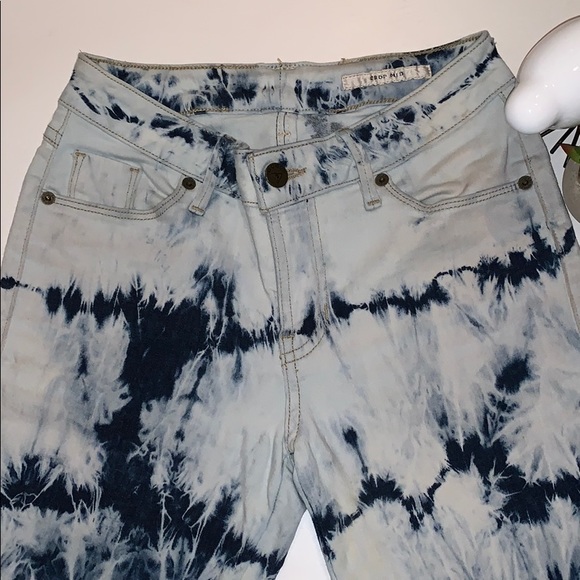 GUESS JEANS CROP MID - Picture 3 of 8